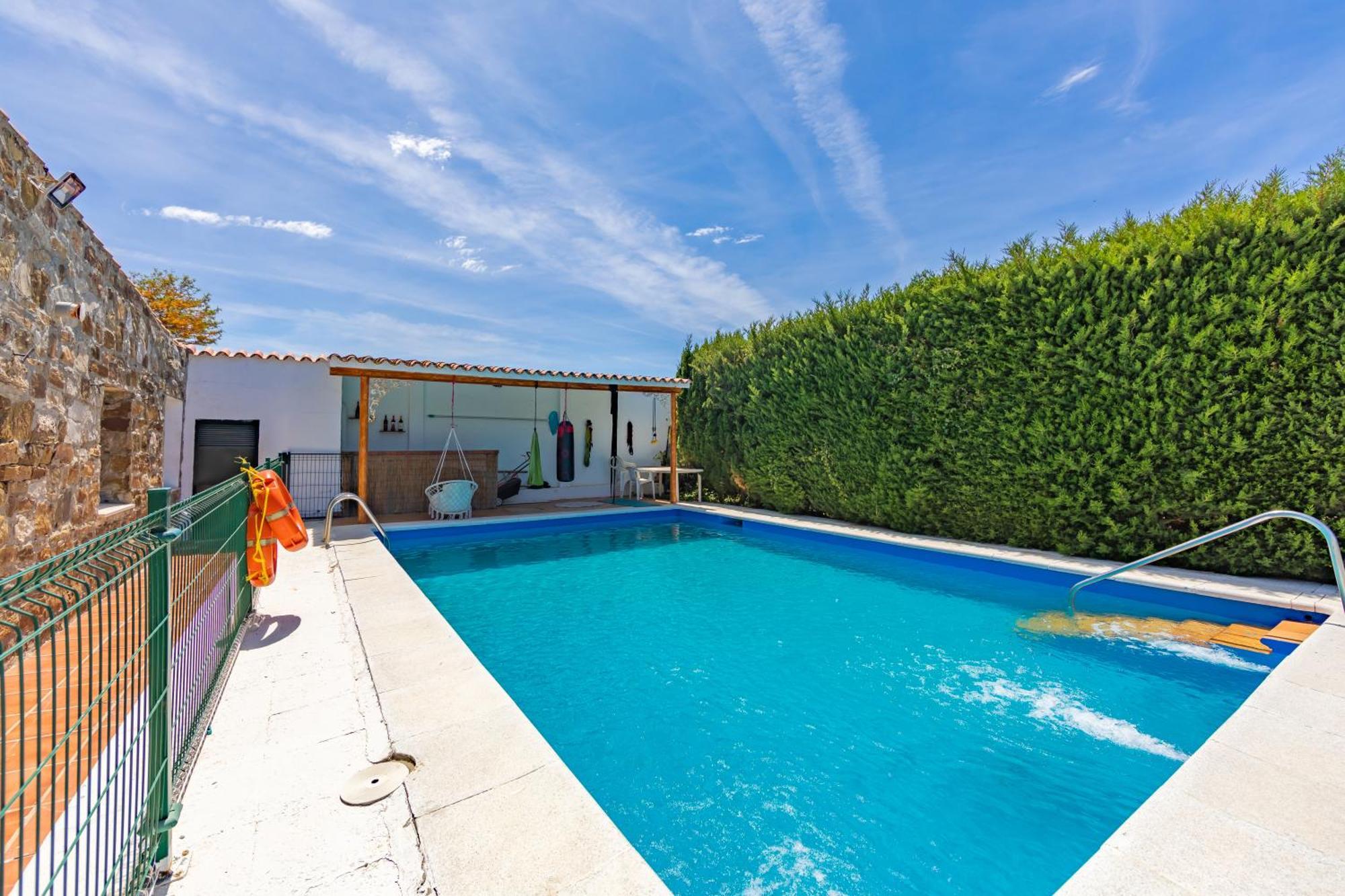 Chalet Con Piscina Privada En Bolonia Ταρίφα Εξωτερικό φωτογραφία